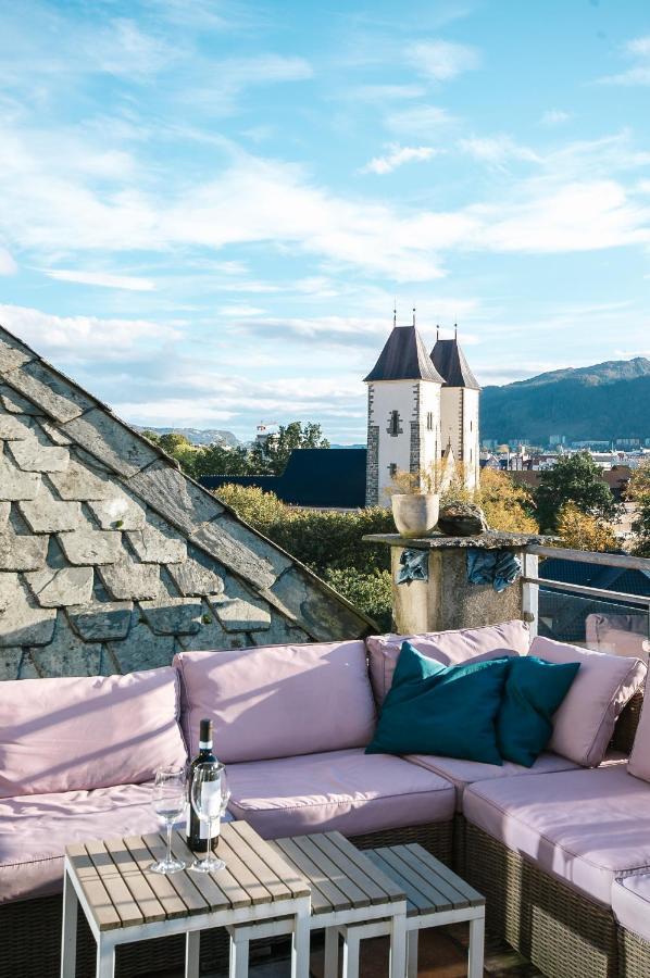Spacious Penthouse With Grand Terrace Bergen Bagian luar foto